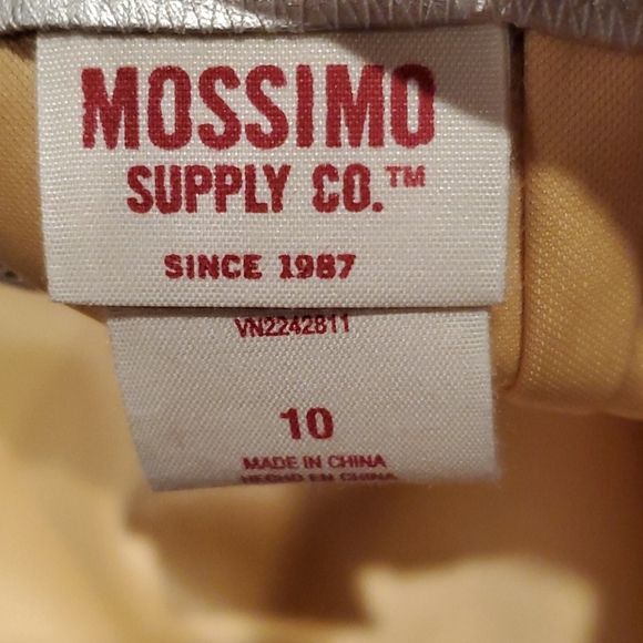 Plether Silver Mini Skirt Ruffle Front. 10 C - Picture 3 of 5